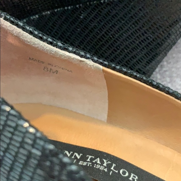 Wedge heel in black lizard print - Picture 6 of 8